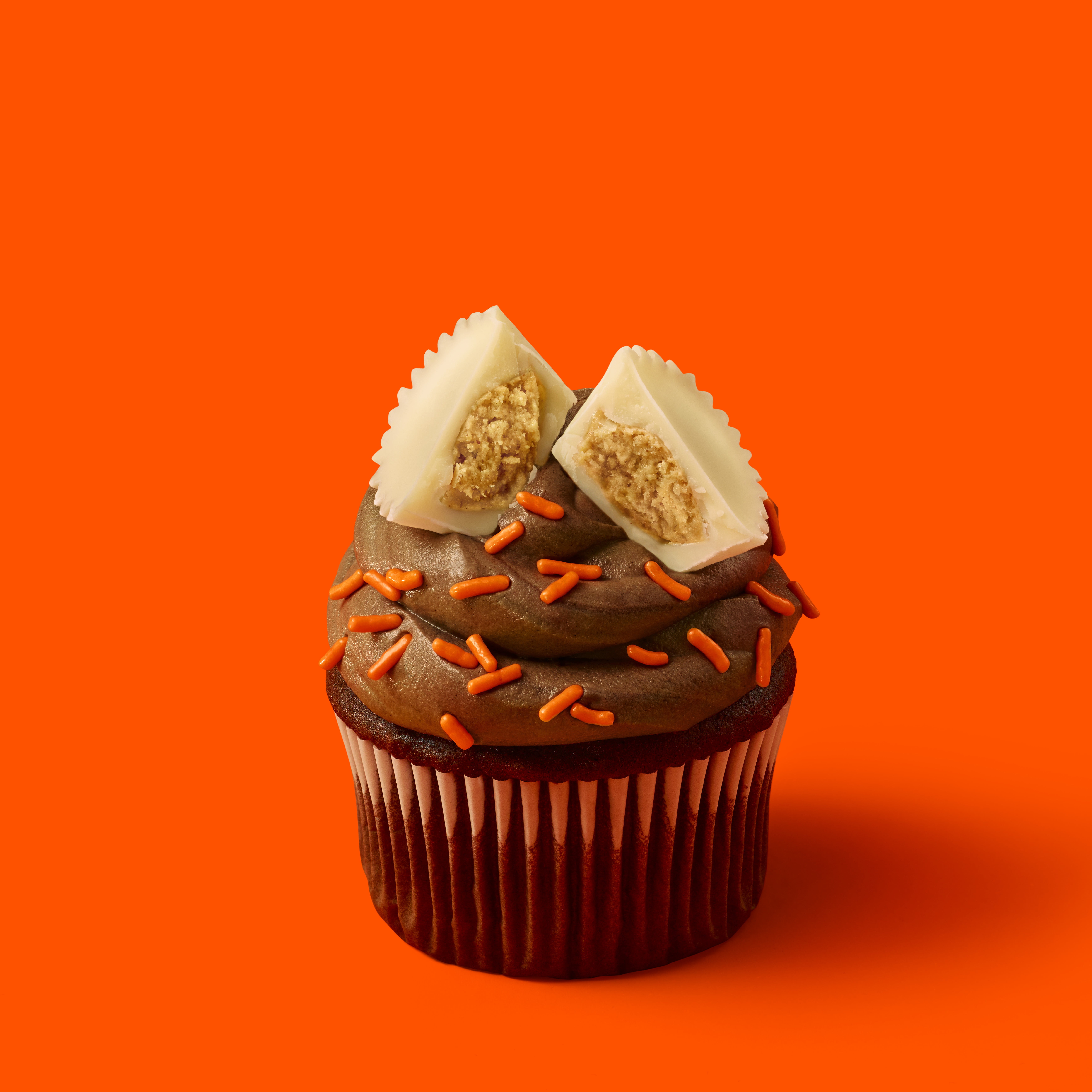 Reese's Peanut Butter Cups White Creme Miniatures Candy, 18.75 Oz