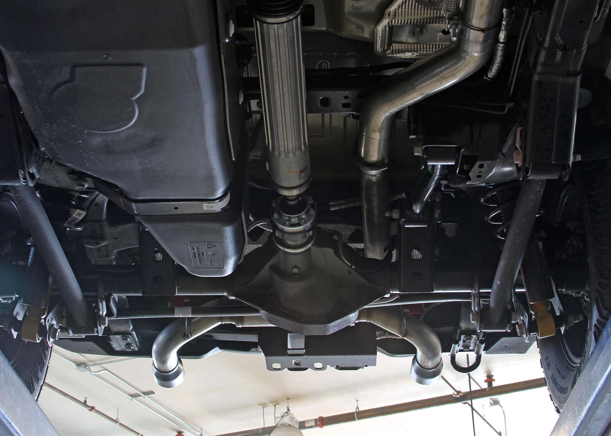 Flowmaster 718122 FlowFX Cat-Back Exhaust System Stainless Dual Exit