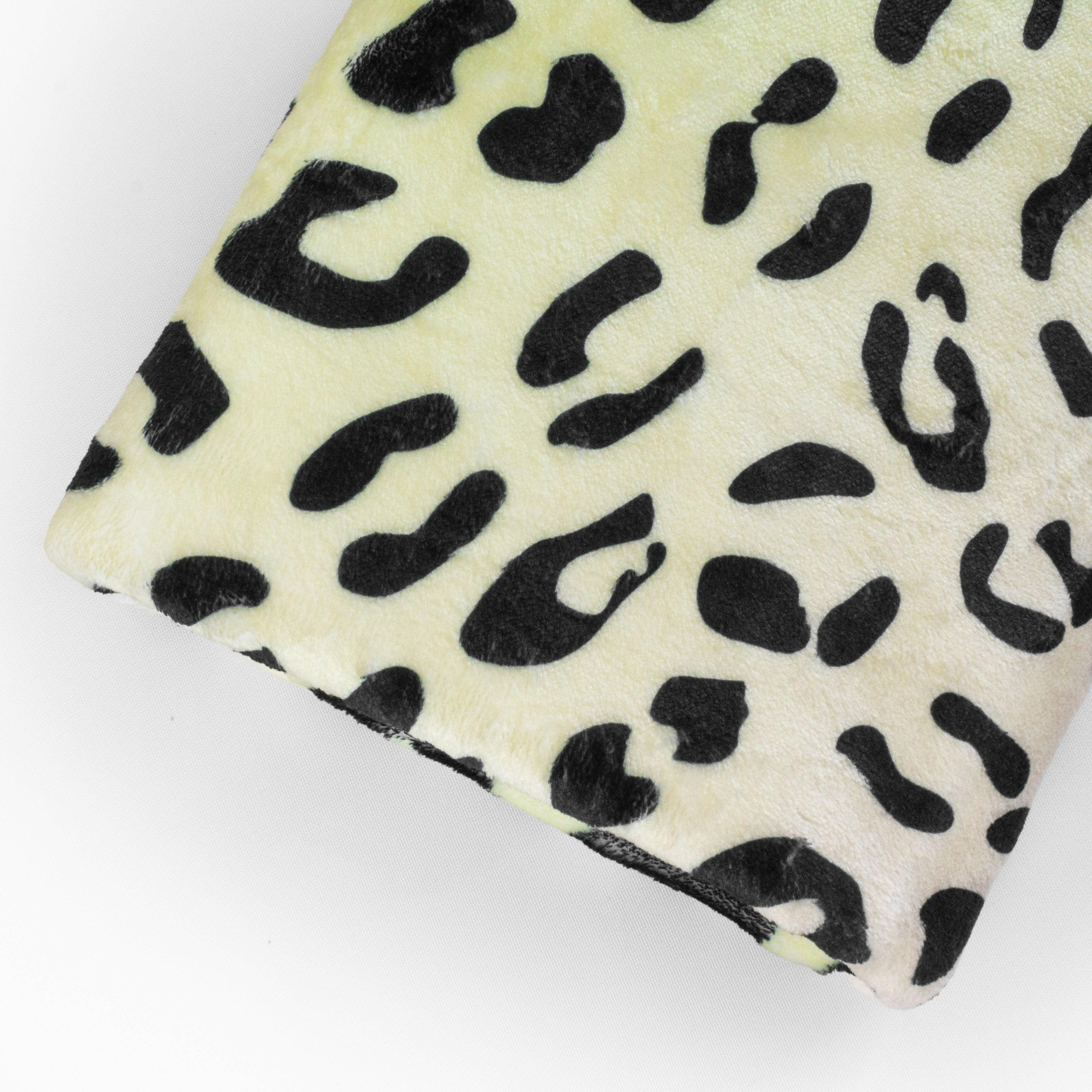 Everything Comfy Leopard Print Decorative Throw Blanket, 30" X 40", Pastel Gradient/Black