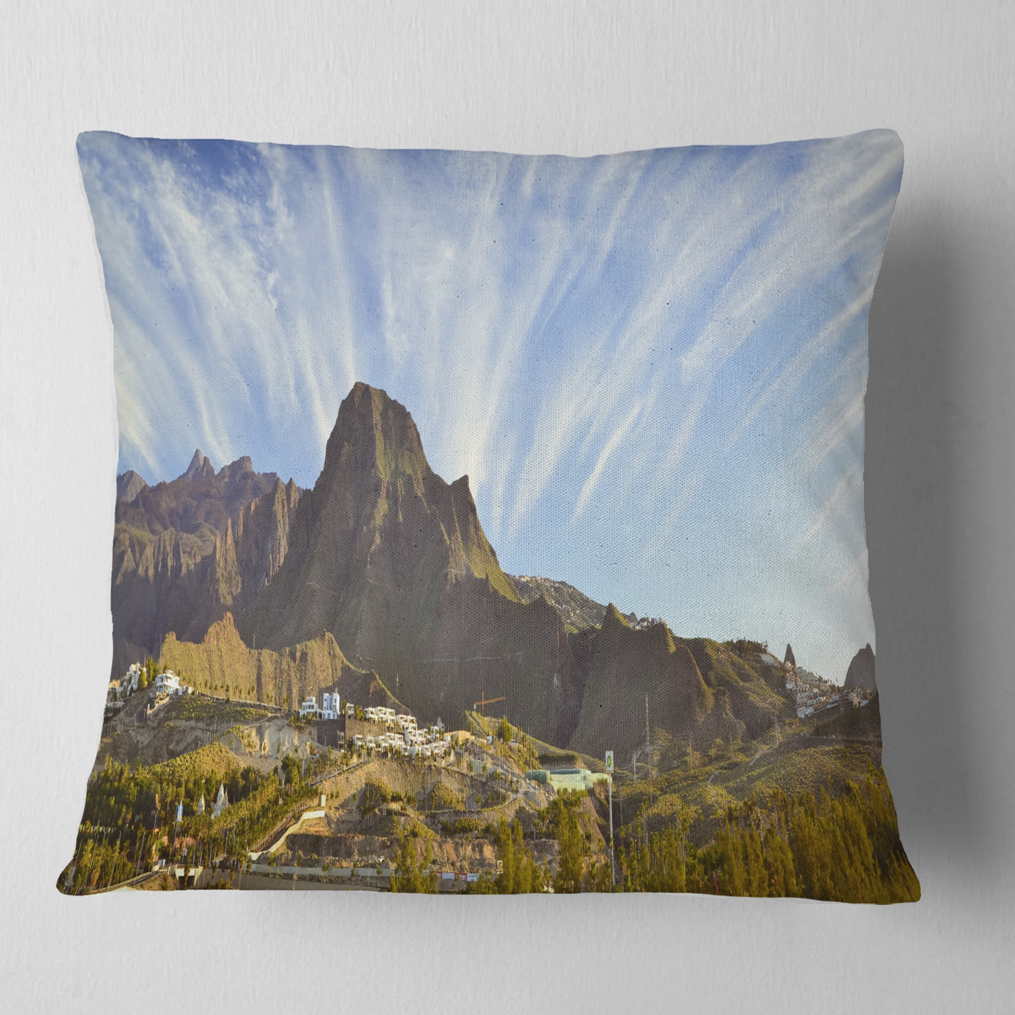 Designart Sunrise over EI Teide National Park - Landscape Printed Throw Pillow - 18x18