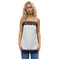 thumbnail image 2 of Camiseta sin mangas de satén con ribete de encaje para mujer, estilo veraniego, con tirantes finos y corte holgado., 2 of 9
