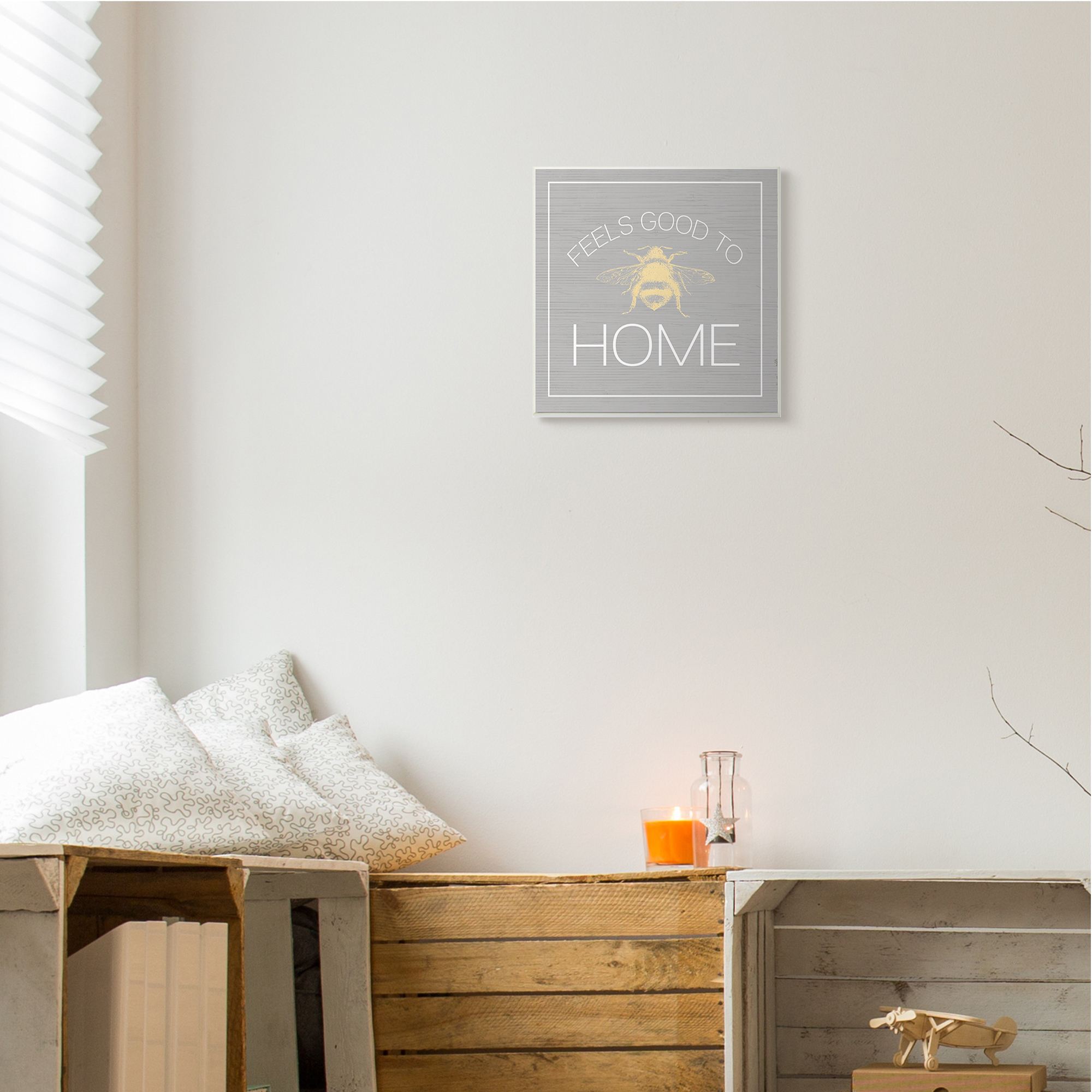 Stupell Industries Good To Bee Home Phrase Cute Insect Pun Inspirational Painting Unframed Art Print Wall Art, 12 x 12