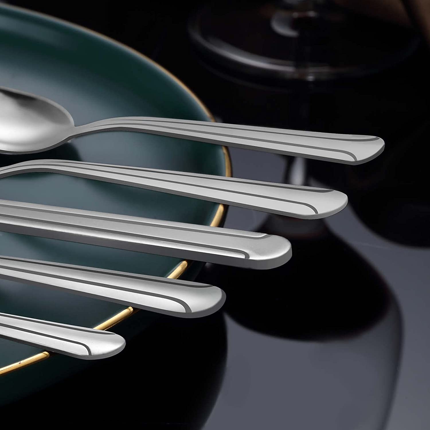 Bestdin 72-Piece Stainless Steel Flatware Set for 12 photo 5