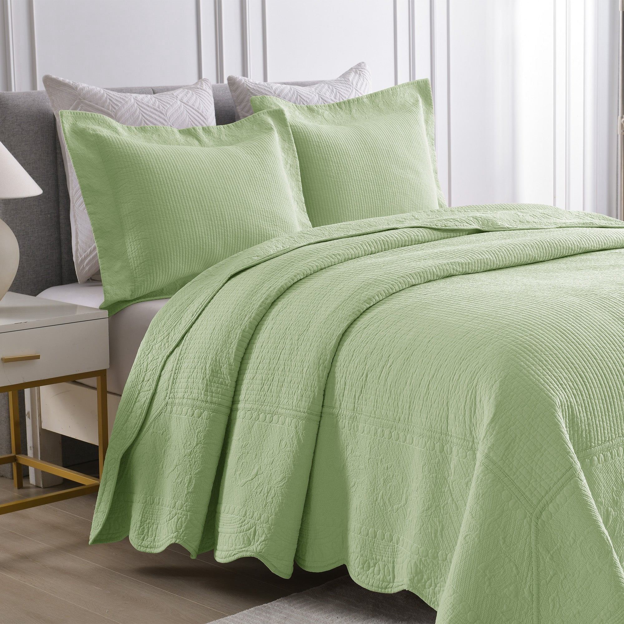 MarCielo 3-Piece Elegantly Embroidered 100% Cotton Oversized Quilt Bedspread Set TG