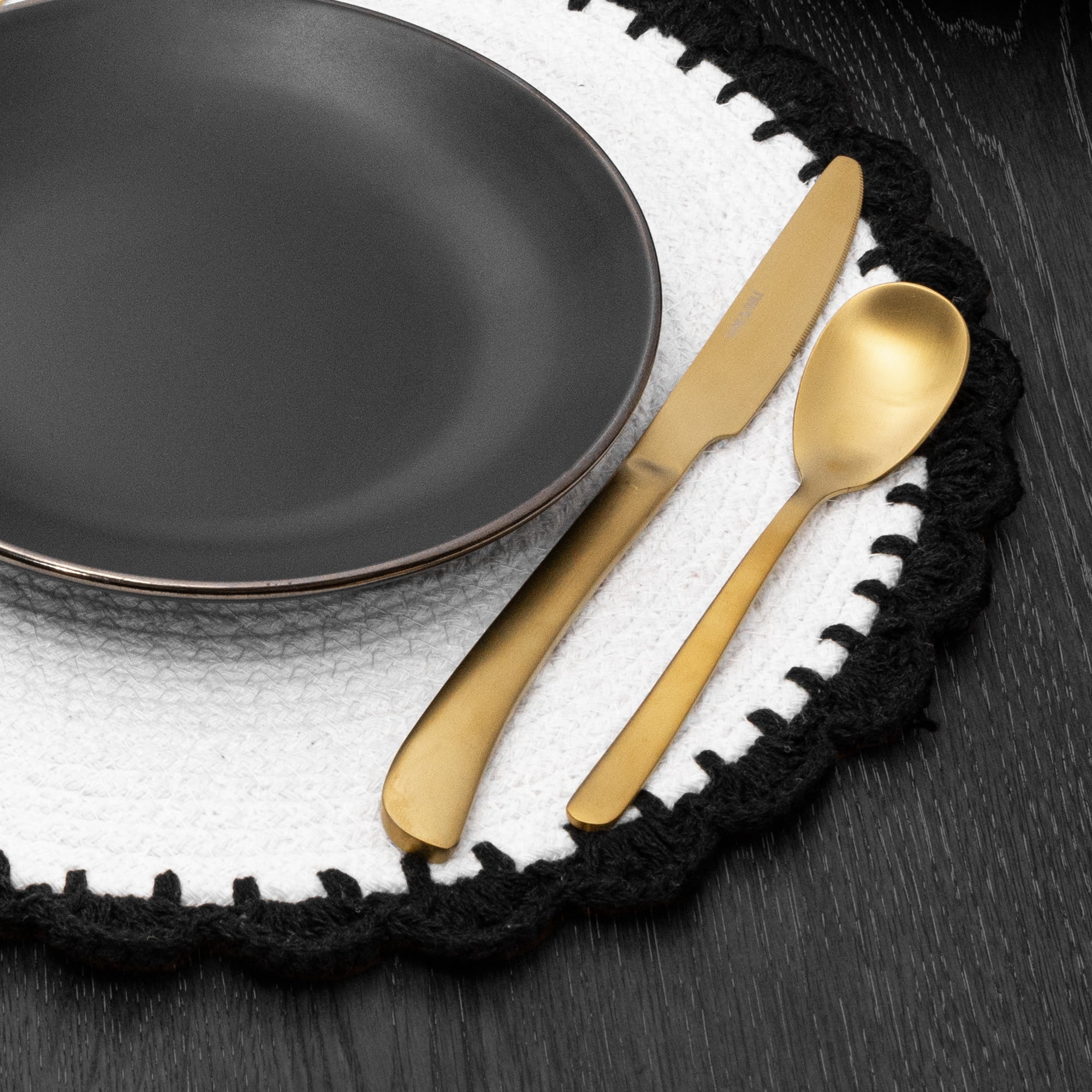(4 pack) Thyme & Table Placemat, White Crochet with Black Trim, 15" Round