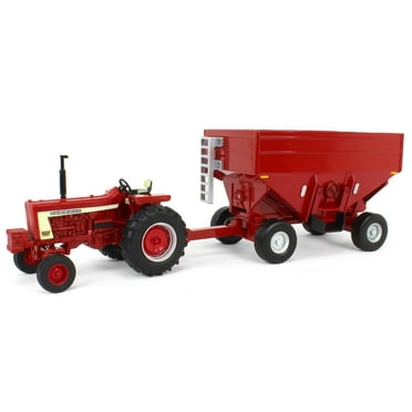 ERTL 1/32 IH Farmall 806 Tractor with Gravity Wagon 44435