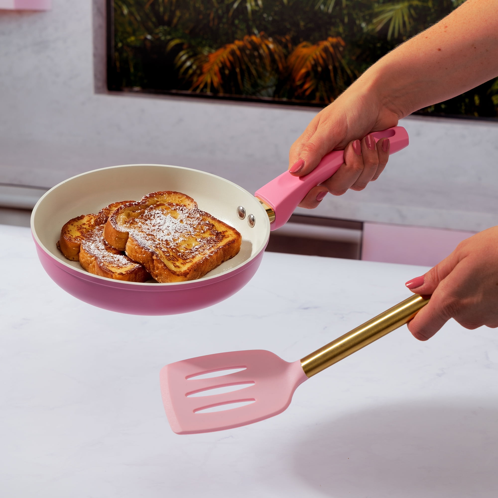 Paris Hilton 8-Inch Ceramic Nonstick Fry Pan, Cast Aluminum, Clean Ceramic Nonstick Coating, Dishwasher Safe, Pink