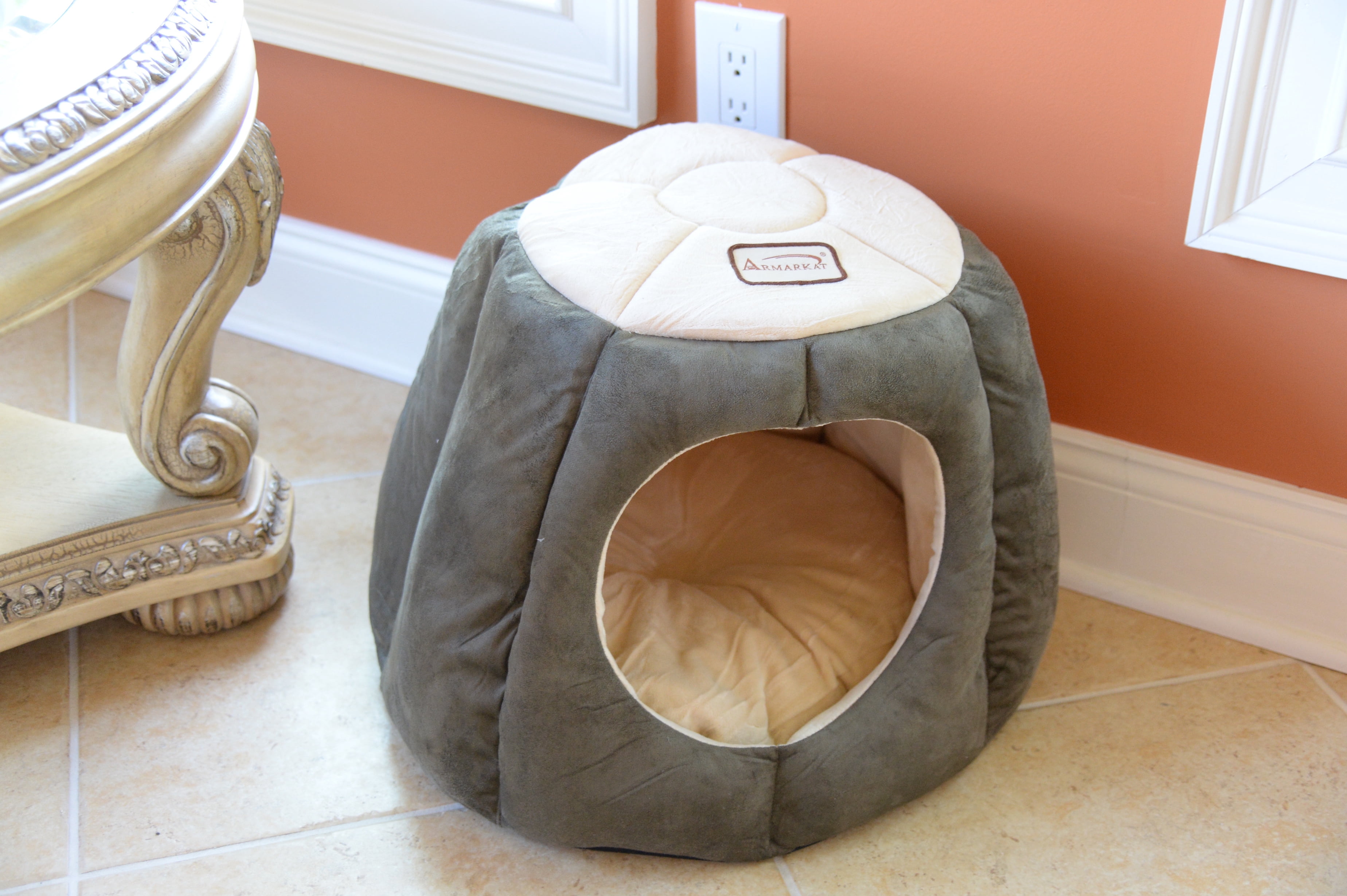 Armarkat, Medium, Cave Cat Bed, Laurel Green & Beige, 20-in