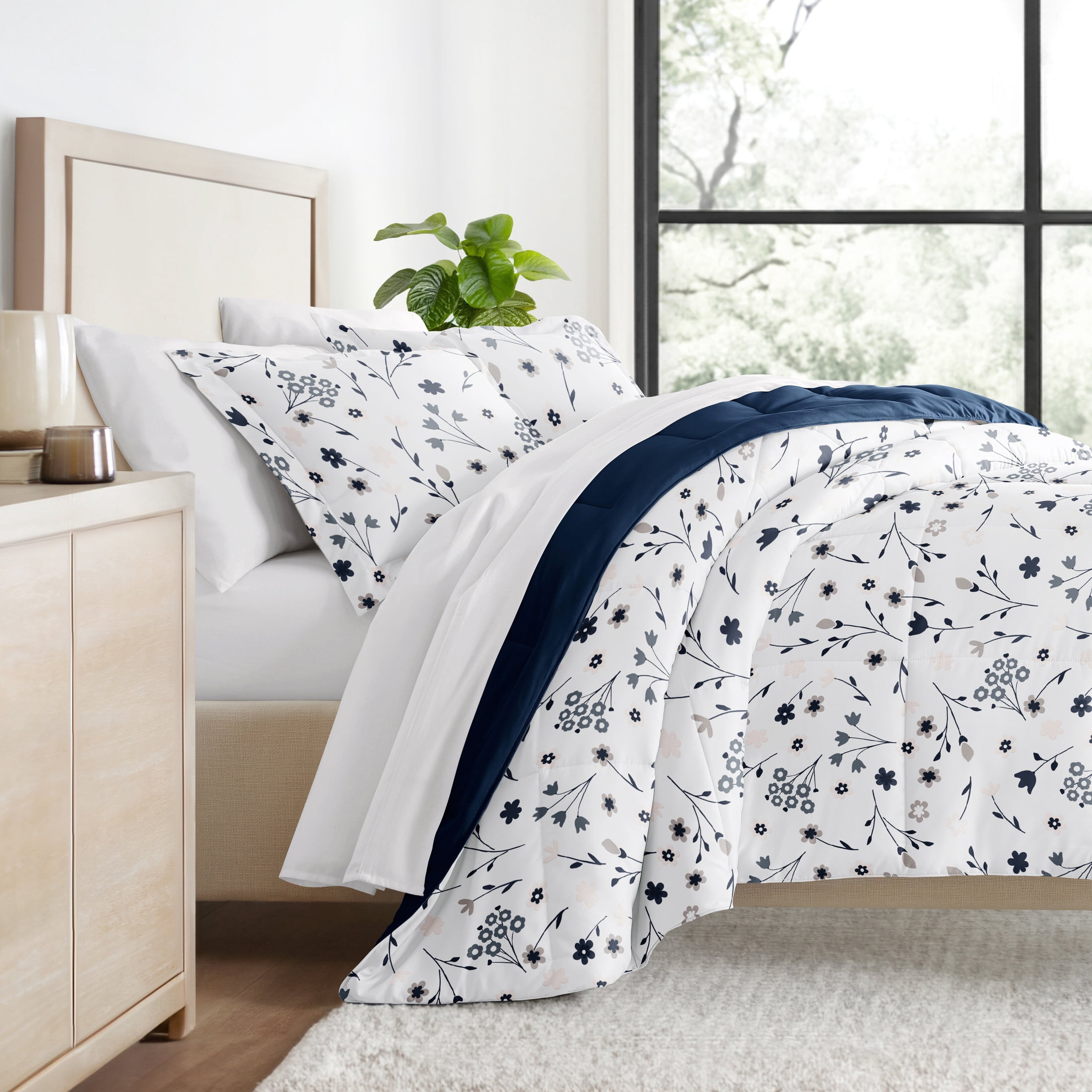 All Season Ultra Soft Comforter Set Lightweight Bedding in Pink/Navy Floral for Twin/Twin XL Size by Comfort Canopy