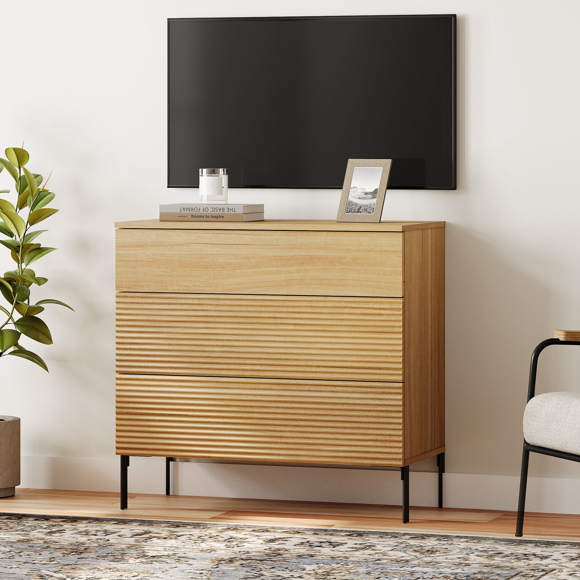 31.5" Reeded Dresser TV Stand, Modern Minimalist Entertainment Center, Wooden TV Console with Storage for Living Room,Bedroom