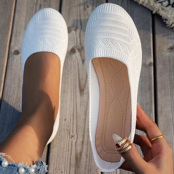 EliteGoogv Womens Knit Slip On Shoes Mesh Upper Round Toe Flat Sole Casual Sneakers for Women Non Slip Rubber Sole Breathable Ballet Footwear US :6.5