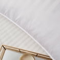 thumbnail image 3 of Hotel Grand Oreiller en Duvet Blanc, 3 of 3