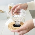 thumbnail image 3 of Cafetera de goteo HARIO V60 tamaño 01 de vidrio y madera de olivo, 3 of 7