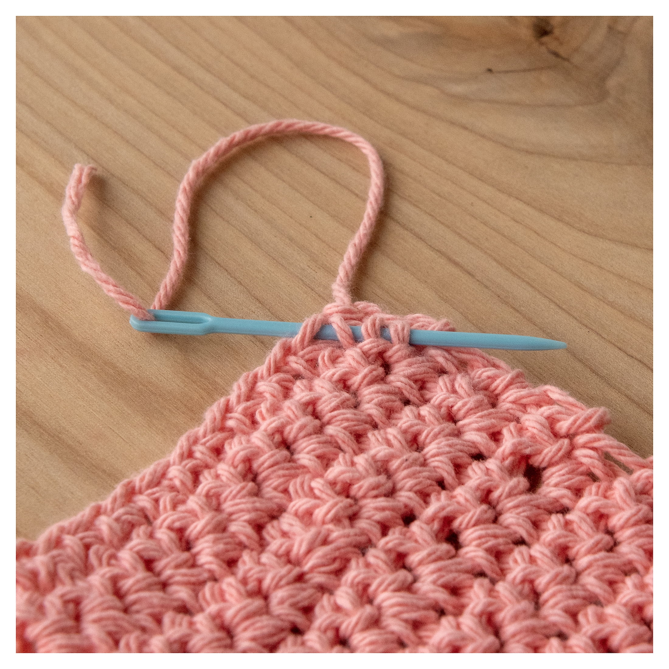 Plastic Yarn Needles, Boye, Lightweight Needles for Weaving in Ends