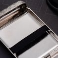 thumbnail image 4 of Caja de cigarrillos de metal, soporte de cigarrillos vintage para 16 cigarrillos de 84 mm de tamaño King, regalos únicos de cumpleaños y Navidad para mujeres y hombres (plata), 4 of 5