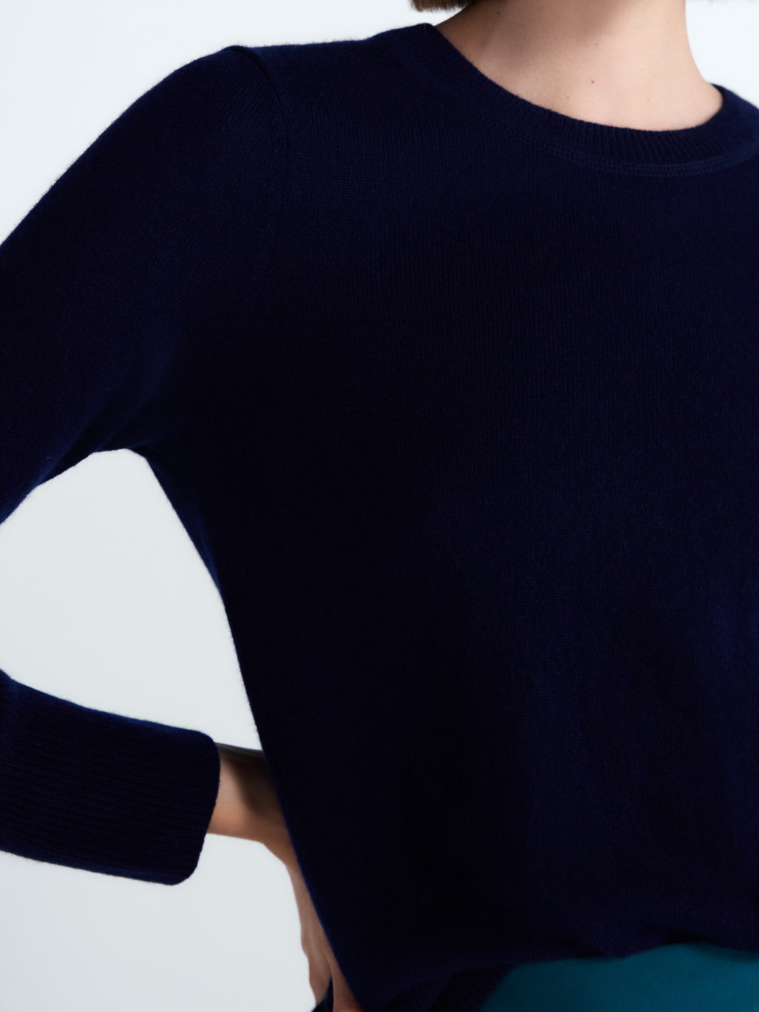 Free Assembly Women's and Women's Plus Cashmere Sweater with Long Sleeves, Sizes XS-4X