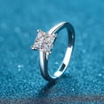 thumbnail image 4 of Anillo de plata esterlina para mujer, anillo de moissanita de cuatro garras de 1 quilate y 2 quilates, anillo Zhoujia, 4 of 5