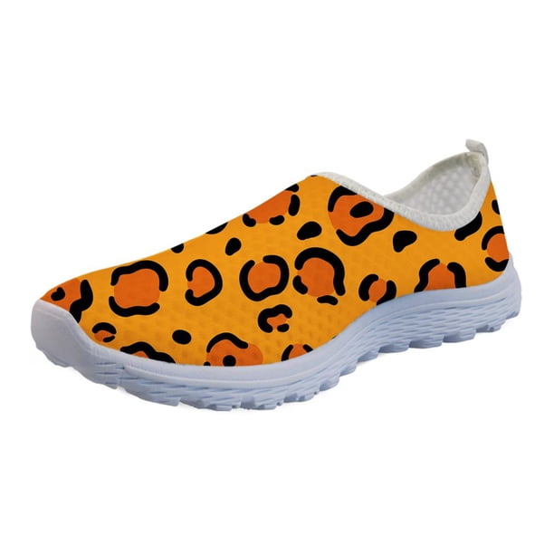 Nuestras zapatillas para correr están hechas de material EVA de alta calidad como suela. Adopta el diseño de malla superior, que puede ampliar las características agradables para la piel y transpirabl