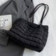 thumbnail image 4 of Bolso de mano acolchado para mujer, Bolso de algodón de gran capacidad, Bolso de moda para mujer y niña, 4 of 9