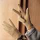 thumbnail image 4 of Guantes cortos de felpa a prueba de viento para ciclismo para mujer, decoración de lazo, resistente al frío, pantalla táctil gruesa, cinco dedos, Sol antideslizante, 4 of 5
