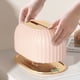thumbnail image 5 of Dispensador automático de pañuelos para sala de estar, baño y oficina: soporte moderno de plástico PET con base de resorte., 5 of 8