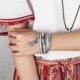 thumbnail image 3 of Brazalete de de cuero de con borla Boho para mujer gris Sunnimix Pulsera de múltiples capas de mujer, 3 of 5