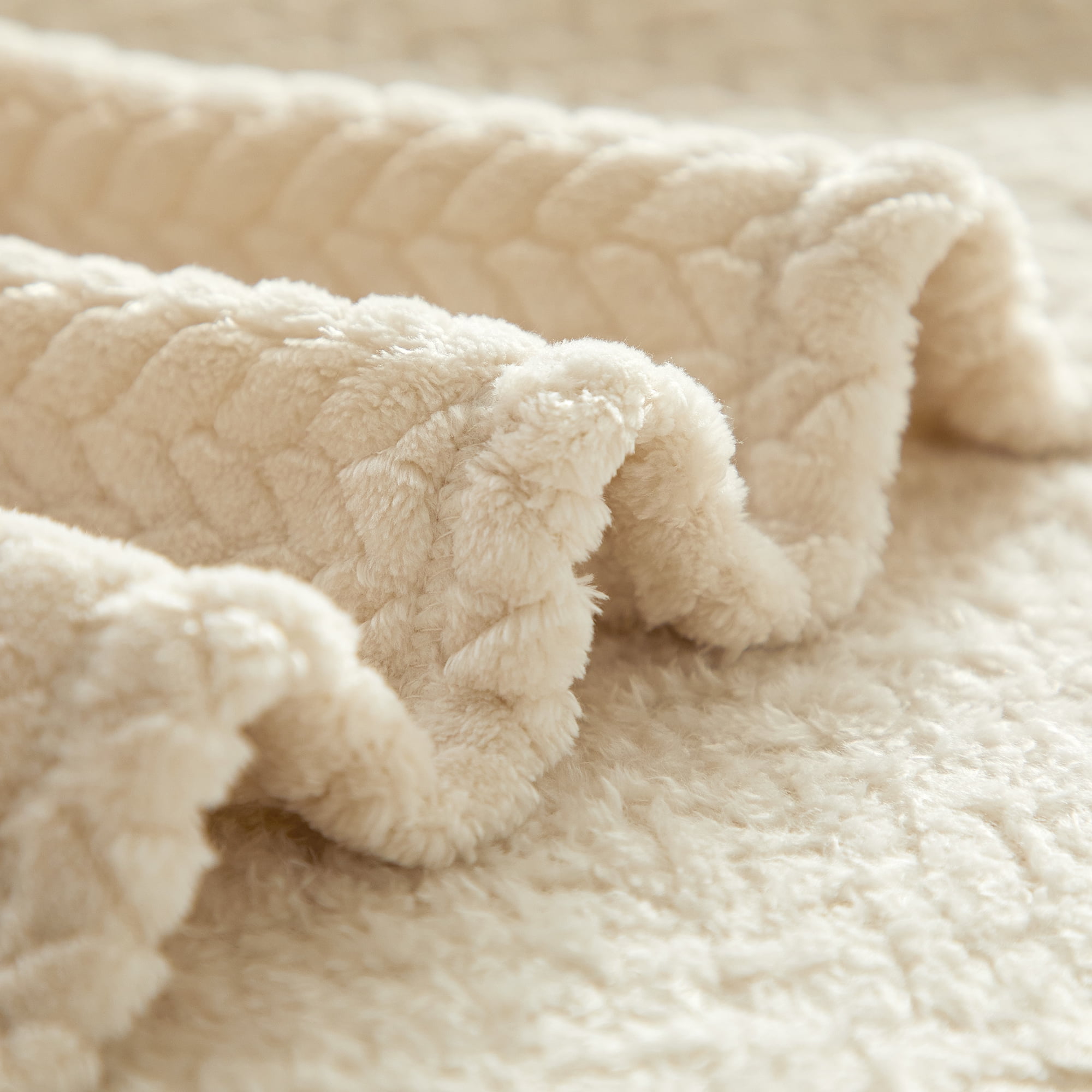 Mainstays Cozy Textured Plush Throw Blanket, Beige, 50"x60" All Ages