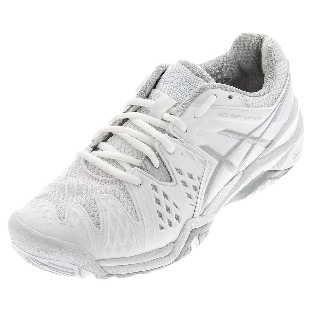 womens wide white shoes