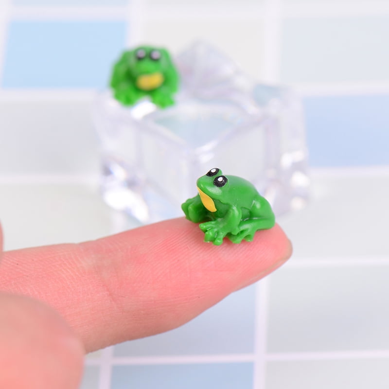 2PCS Dollhouse miniature game scene model accessories mini frog P0CA 
