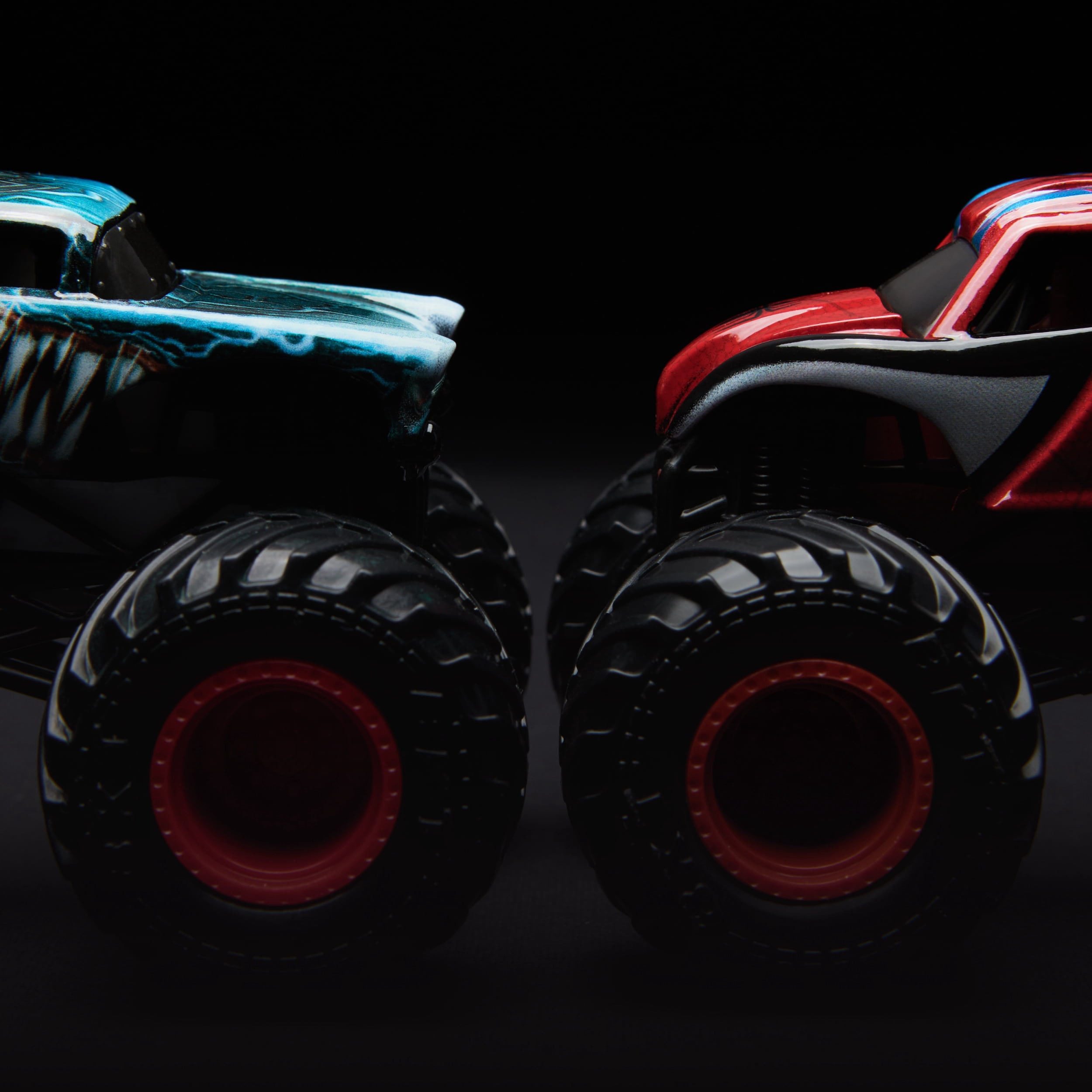 Monster Jam, Marvel Official Venom vs. The Amazing Spider-Man Die-Cast Monster Trucks, 1:64 Scale, Kids Toys for Boys and Girls Ages 3 and up