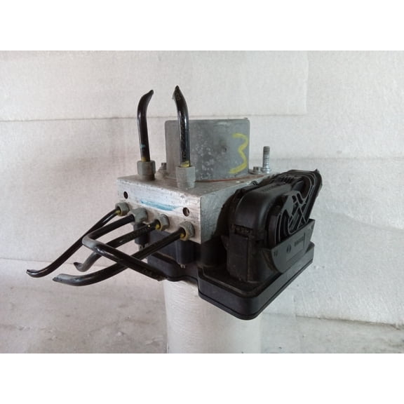 Pre-Owned 2017 Nissan Rogue Anti-lock Brake Module and Pump 476606FL4A OEM LKQ (Good)