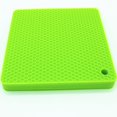 thumbnail image 4 of Alfombrilla de silicona para ollas calientes para encimera, manteles individuales de mesa resistentes al calor, tamaño: 7,5x7,12 pulgadas, cuadrado, 4 Uds., verde Sincero  Hogar, 4 of 5