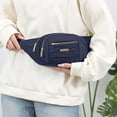 thumbnail image 4 of Bolso bandolera antirrobo para hombre y mujer | Mochila cruzada ligera e impermeable de 20 x 14 x 4 cm | Bolso bandolera de gran capacidad para viajes, ciclismo y actividades al aire libre, 4 of 5