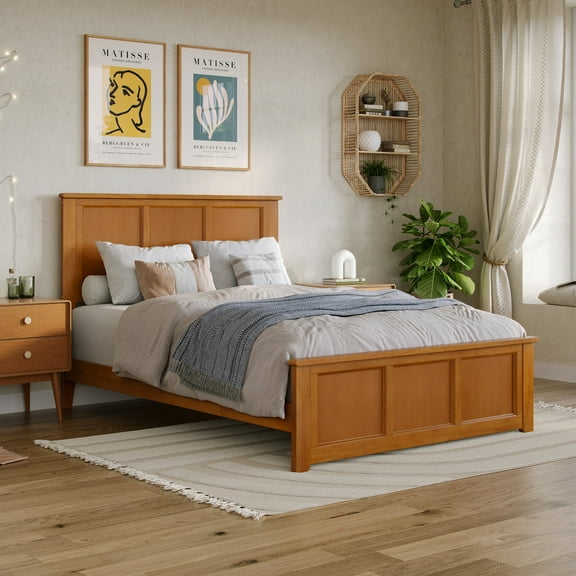 Madison Full Low Profile Wood Platform Bed w/ Matching Footboard in Light Toffee