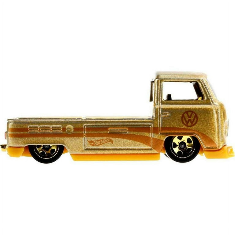 Amazon.com: Hot Wheels 1:64 Scale FAO Schwarz Gold Vehicles