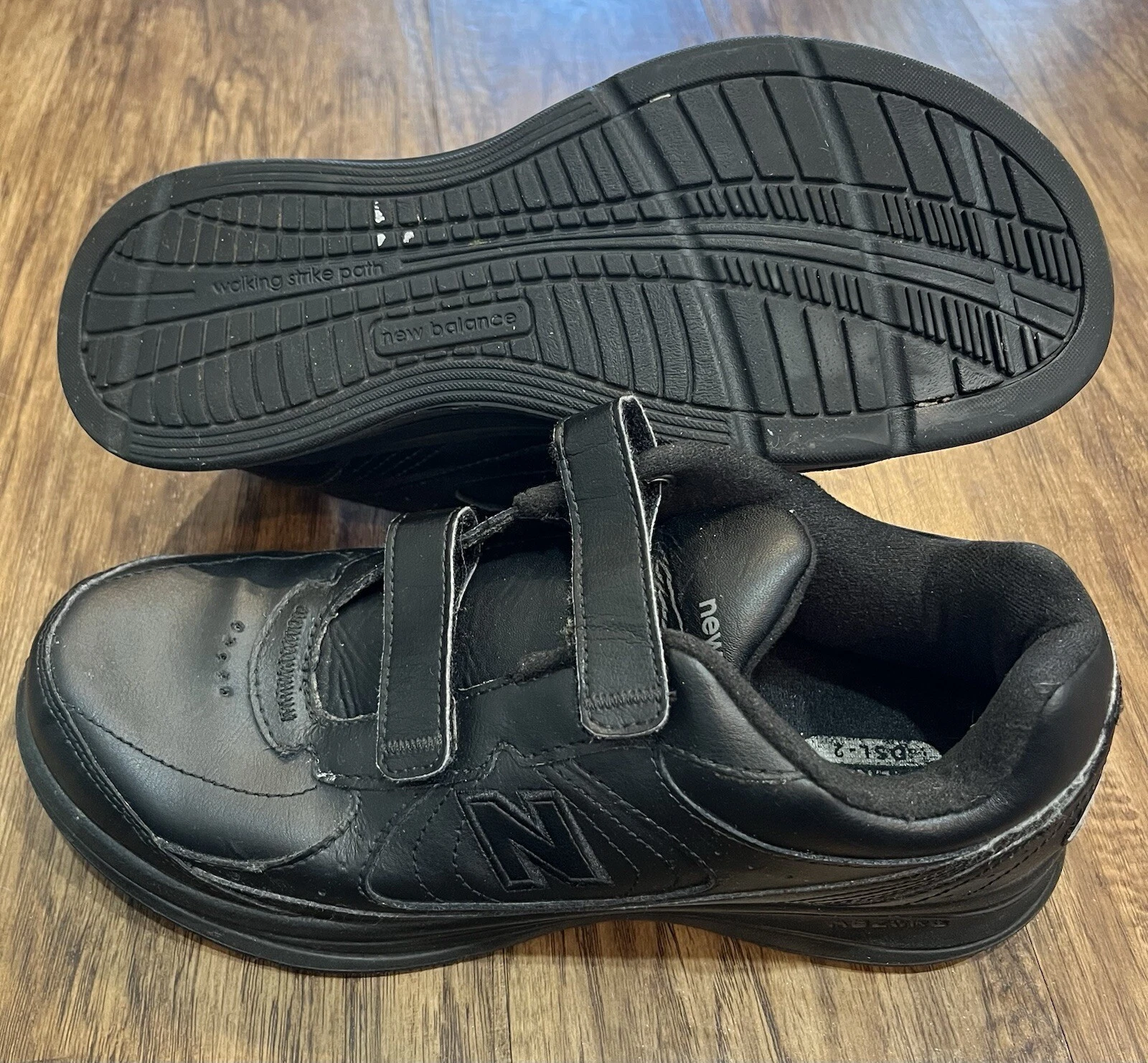 New Balance 577 Mens Black Walking Shoes 10 Medium (D) MW577VK Pre 