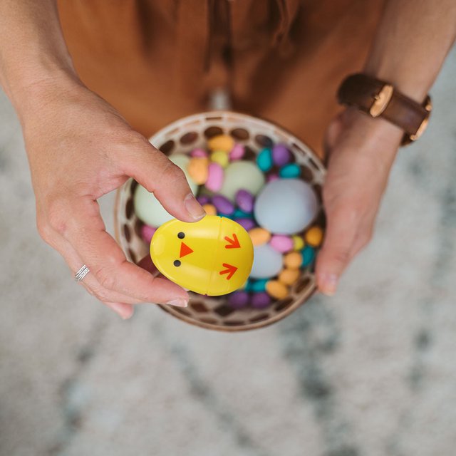 AURARMLET 12Ud Huevos De Pascua Amarillos En Plástico Para De Fiesta Y Prop Fotografico