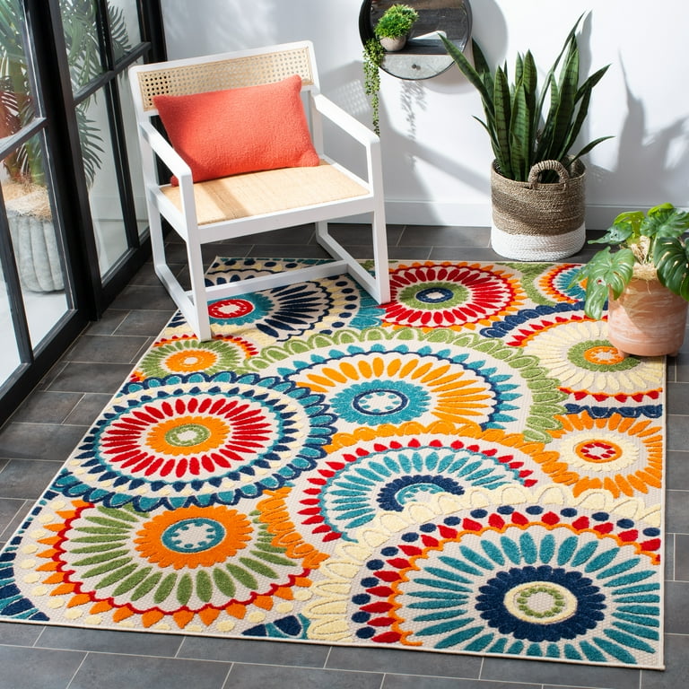 4' X 6' Ivory And Blue Floral Indoor Outdoor Area Rug 4' X 6' Ivory And Blue Floral Indoor Outdoor Area Rug