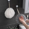 thumbnail image 4 of Toalla de mano absorbente para colgar en la cocina y el baño, toalla de felpa de chenilla de secado rápido, 6,8 pulgadas, 4 colores, toalla de mano con bola difusa, toalla de mano con bola de pelusa,, 4 of 7