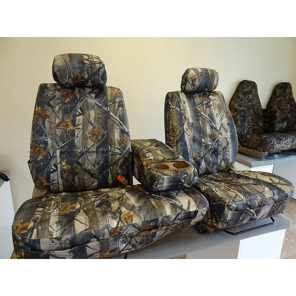 T787 2000-2004 Toyota Tundra 40/60 Split Seat With Adjustable Headrest and Center Console in XD3C Camouflage Endura