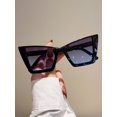 thumbnail image 3 of Large Frame Cats Eye Sunglasses for Unisex, Anti-UVA and Anti-UVB Protection, PC Lens Material, Sun-Resistant Eyewear for Outdoor Activities, 3 of 5