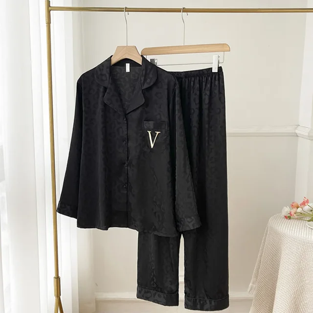 Pyjama pour Femmes Âgées à Imprimé Léopard, Manches Longues, Automne et Hiver, Confortable et Chaud