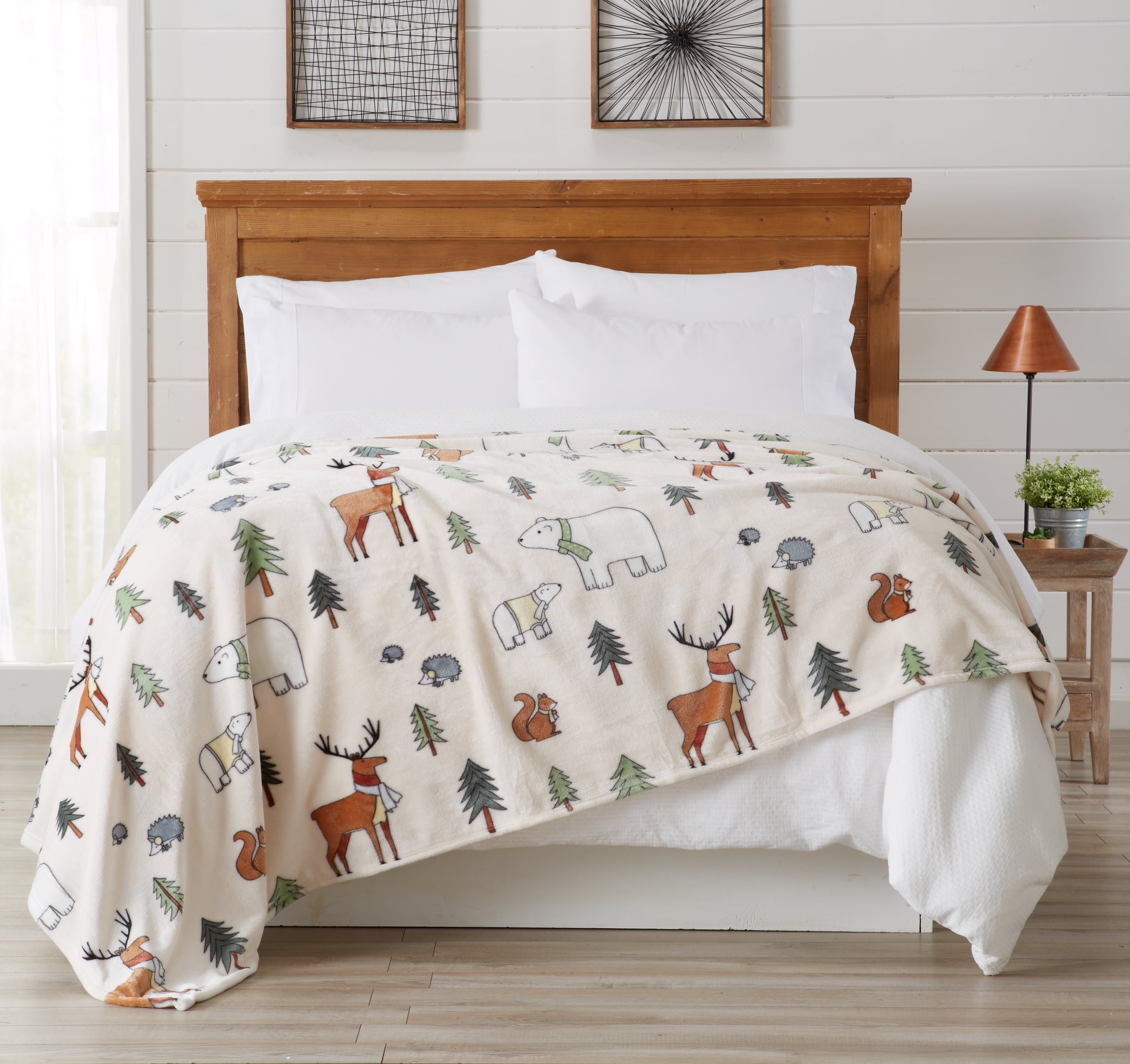 Great Bay Home Velvet Plush Fleece Holiday Printed Warm and Cozy Bed Blanket  (Full / Queen, Winter Animals - Grey) - Walmart.com