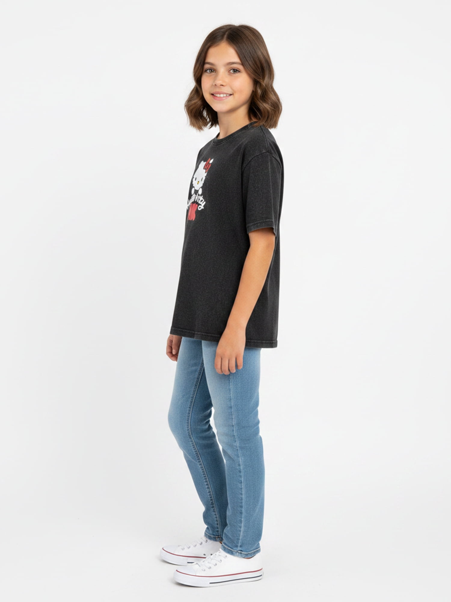 Hello Kitty, Girls' Relaxed Mineral Washed Graphic T-Shirt, Bubbly, Sizes 4-16