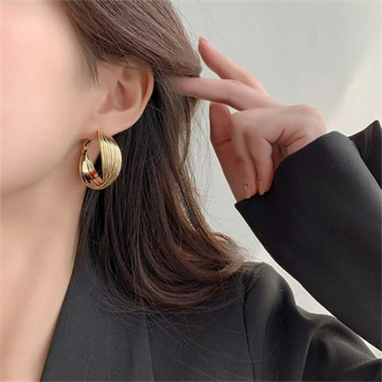 Elegant Gorgeous Irregular Circle Earrings High End Hoop Earrings For Women