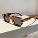 thumbnail image 3 of Gafas de sol con montura rectangular para hombre y mujer, lentes de sol Retro a la moda, diseño de marca de lujo, UV400, 3 of 4