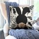 thumbnail image 2 of Xihbxyly Funda de Almohada de Pascua, Hermoso Diseño de Hojas de Eucalipto, Adorable Motivo de Conejo, Tela de Lino Suave y Duradera, Decoración para Sofá Cama, Regalo Único, Lavable a Máquina., 2 of 6