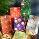 thumbnail image 2 of Naiovety Juego de 24 bolsas de embalaje navideñas que se pueden combinar libremente con etiquetas colgantes, bolsa de regalo con patrones Kits de decoración para fiestas MC6-6, 2 of 6