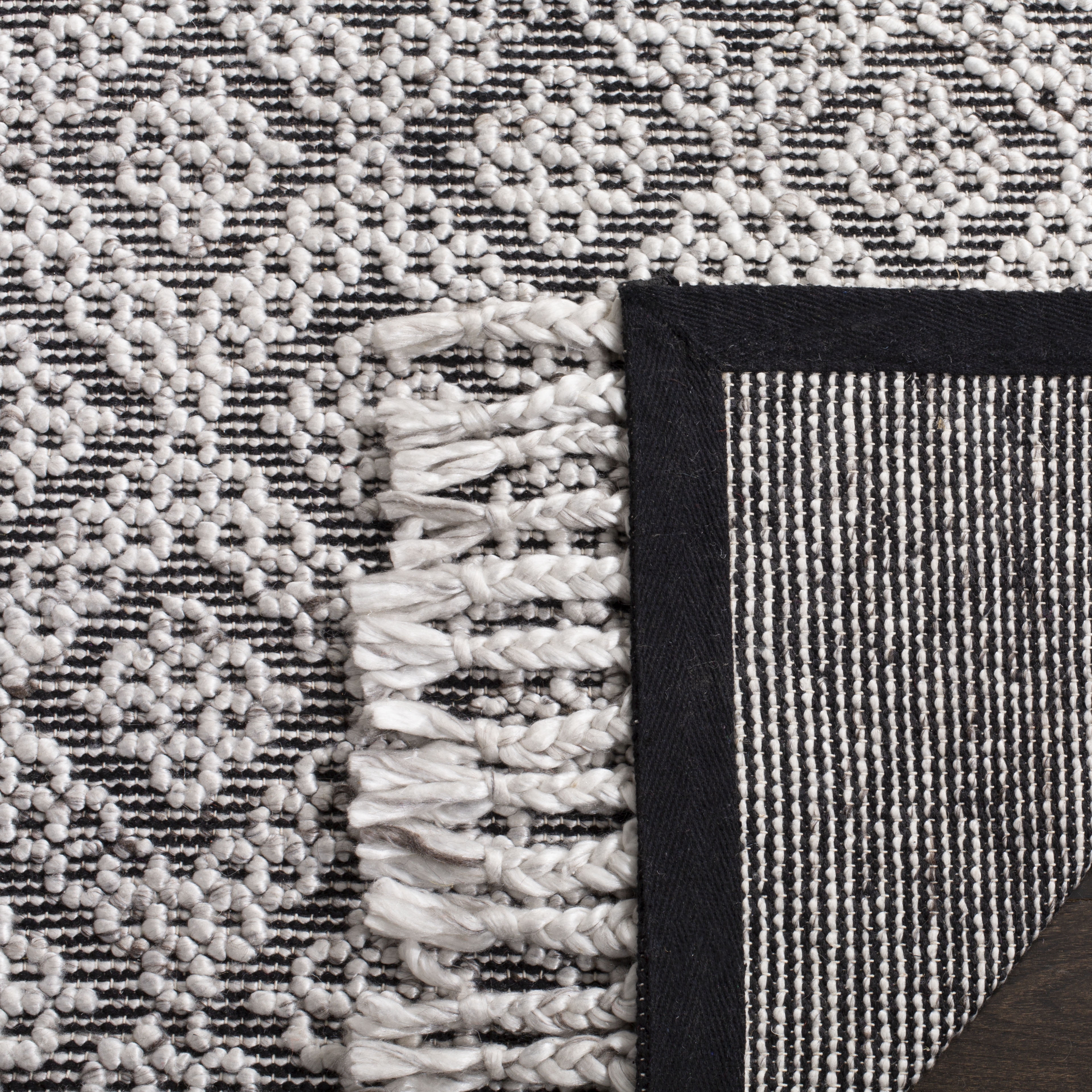 SAFAVIEH Natura Aifric Braided Diamonds Area Rug, Charcoal, 6' x 6' Square