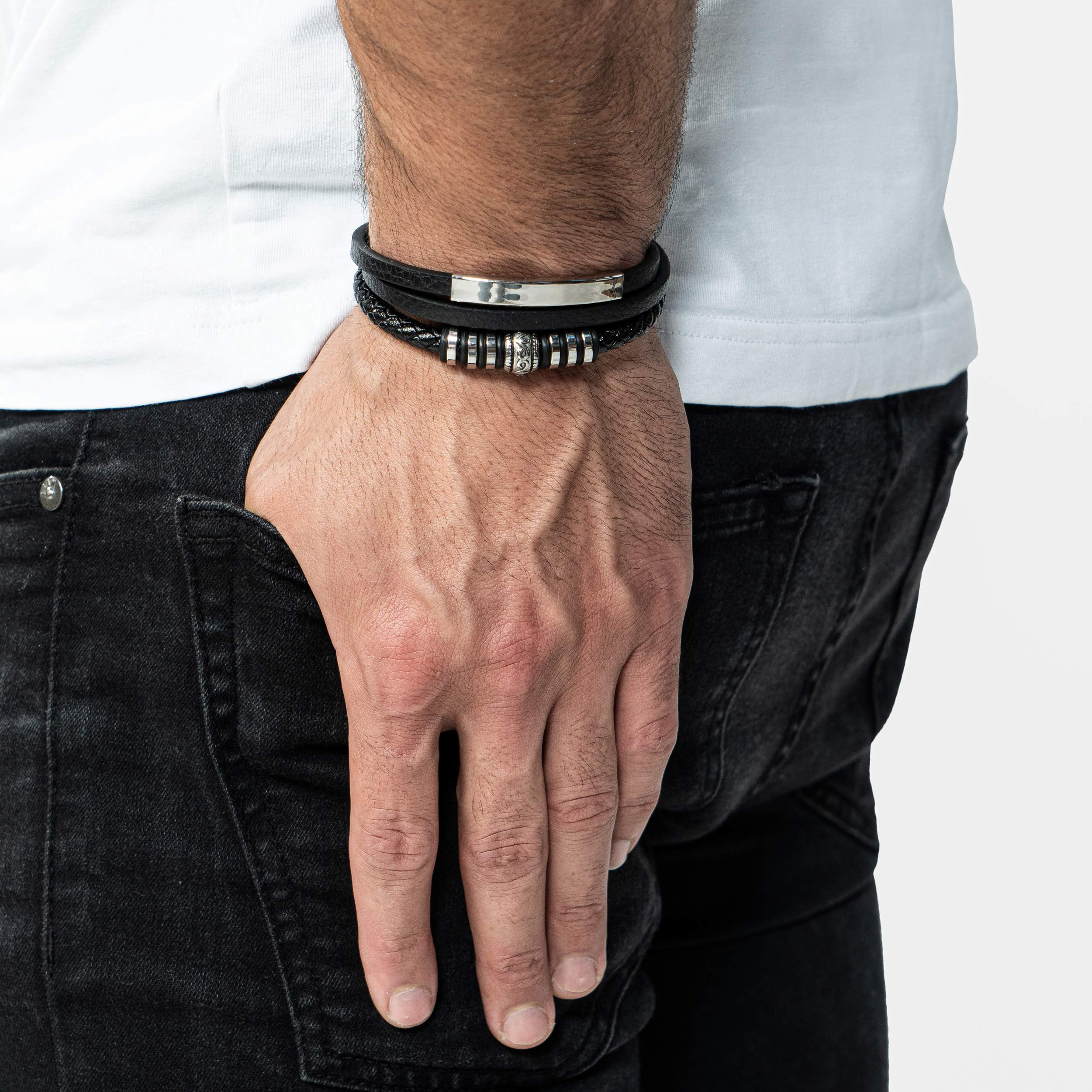 SERASAR Leather Bracelet for Men "Shine" with stainless steel magnetic closure, Silver 20cm, including gift box
